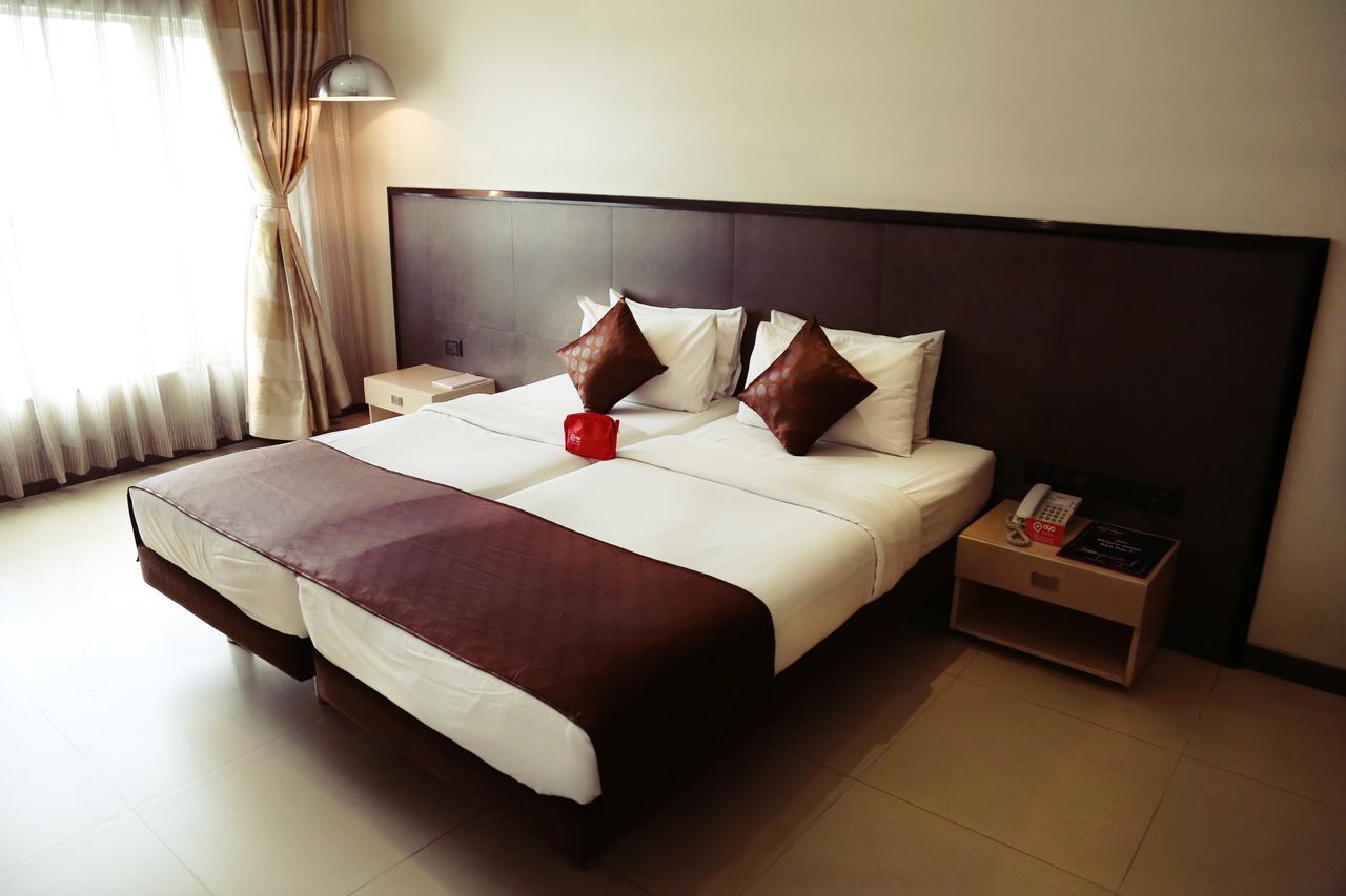 The Sirona Hotel Pune Exterior foto