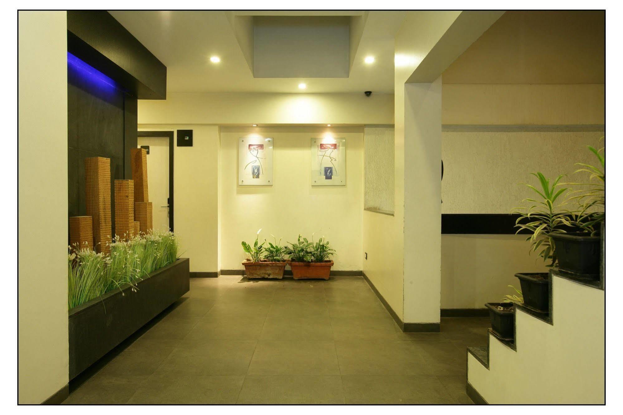 The Sirona Hotel Pune Exterior foto
